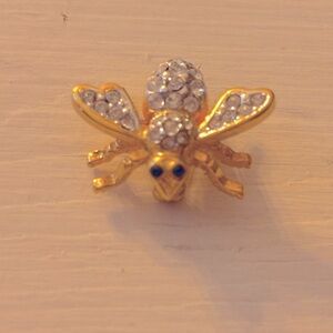 Vintage Joan Rivers Bee Brooch